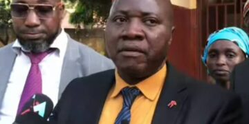 Chute d’un élève au lycée Donka: Le porte-parole du ministère de l’enseignement pré-universitaire sur le lieu de drame