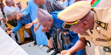 Approvisionnement en eau potable: L’érudit de Kindia Elhadj Abdoul Wakil offre 2 forages à plusieurs quartiers