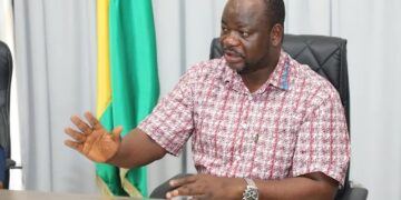 Guinée: Le ministère des Sports somme la FÉGUIFOOT de se conformer aux règles après l’expiration de son agrément