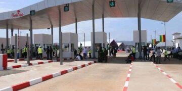 Guinée : Le président Doumbouya inaugure le pont à péage de Tanènè désormais baptisé en son honneur