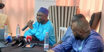 Mbany Sangaré du RPG arc-en-ciel affiche son soutien au président de la transition Mamadi Doumbouya
