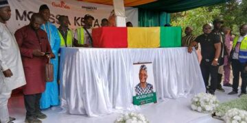 Obsèques de Moussa Kofoé : la Guinée rend un vibrant hommage à l’icône de l’humour populaire