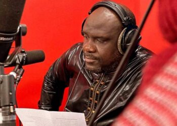 Fausse alerte sismique : Lamine Guirassy, PDG de HADAFO Médias, sanctionné par la HAC