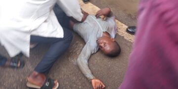 Kaloum : Un homme grièvement blessé retrouvé dans un égout à ciel ouvert sur la corniche