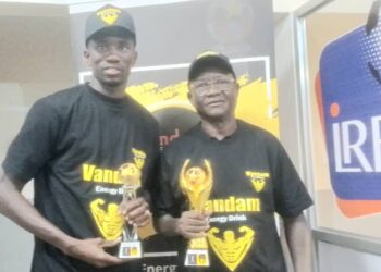 Football guinéen : Nouhoum Diané et Yacouba Barry récompensés, le Horoya FC consolide sa suprématie