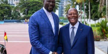 Abidjan : Le président Ouattara plaide pour des élections apaisées en Guinée