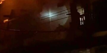 Incendie au marché de Madina : une réponse rapide limite les dégâts, la ministre du Commerce se rend sur les lieux