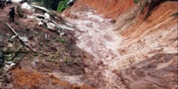 Glissement de terrain à Manéah : plusieurs habitations ensevelies (ANGUCH)