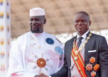 Conakry : Le Président gabonais Brice Clotaire Oligui Nguema est arrivé en Guinée pour le lancement du projet Simandou