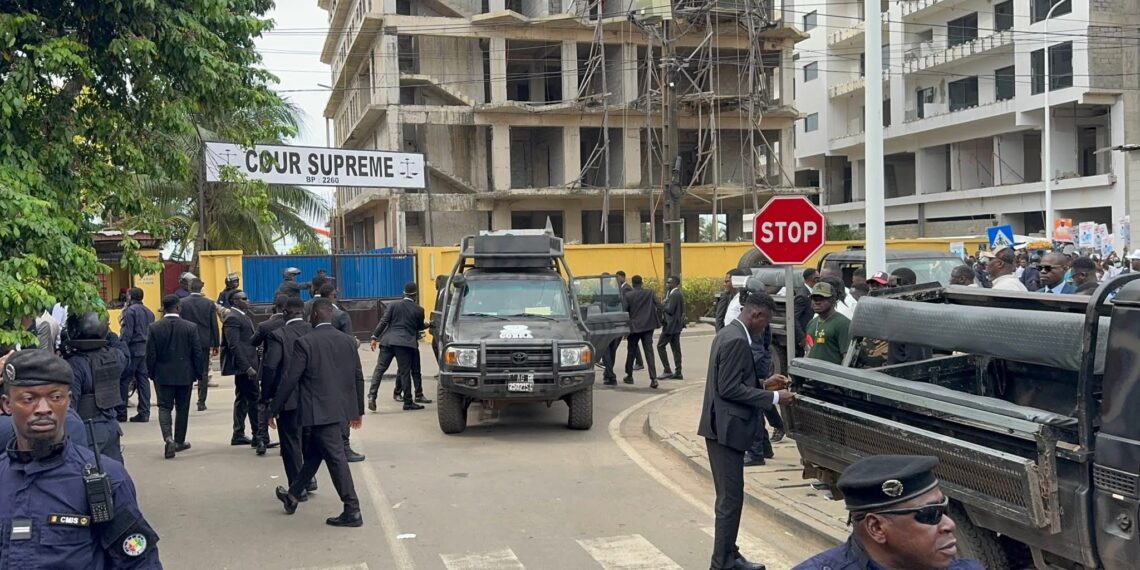 Cour suprême : La garde présidentielle déployée en prévision de l’arrivée du président Doumbouya