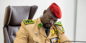 Guinée : le président Doumbouya nomme de nouveaux commandants aux régions militaires