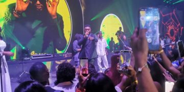 Réveillon 2026 : Salif Keïta, Les Espoirs de Coronthie et Azaya font vibrer le public