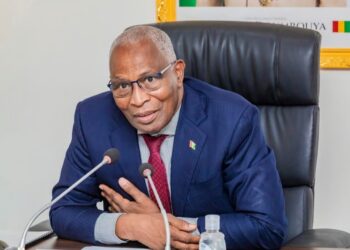 Guinée : Le Premier ministre Amadou Oury Bah rétabli dans ses fonctions par décret, après sa démission