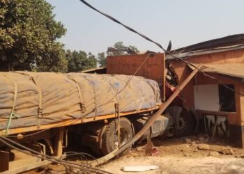 Damakania (Kindia) : une fillette perd la vie dans un accident, quatre blessés pris en charge