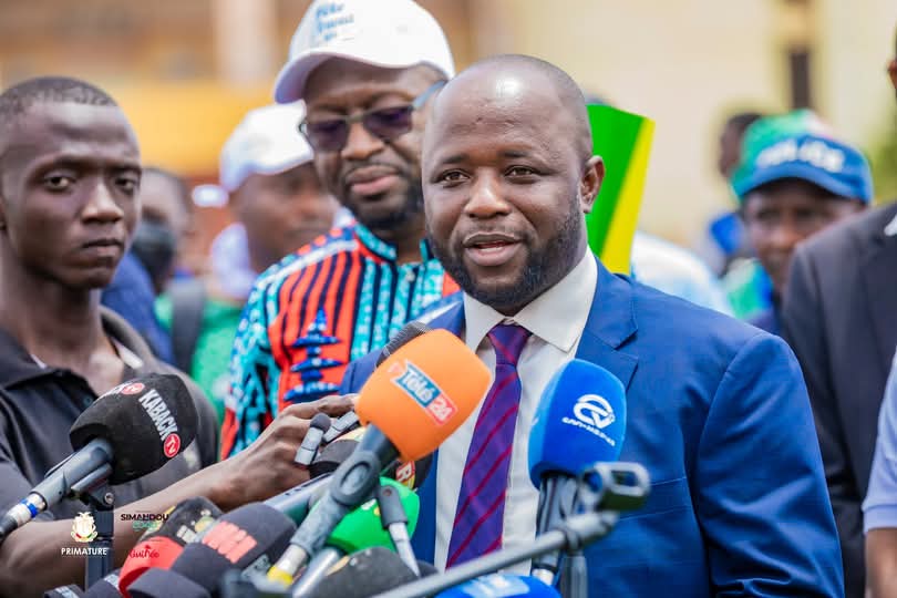 Guinée : le ministère de la Fonction publique annonce une opération d’assainissement autour des bâtiments administratifs