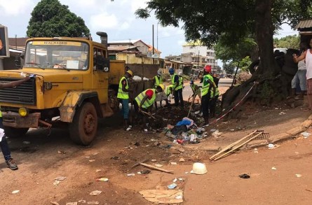 Conakry : une vaste opération de curage des caniveaux sera lancée du 12 mai au 12 juin 2026