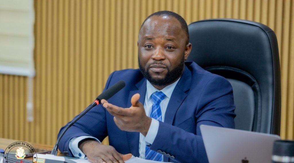 Guinée : le ministère de la Fonction publique dément tout recrutement de 20 000 agents et met en garde contre les fausses annonces