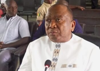 CRIEF : l’ancien ministre Oyé Guilavogui condamné à six ans de prison et visé par un mandat d’arrêt