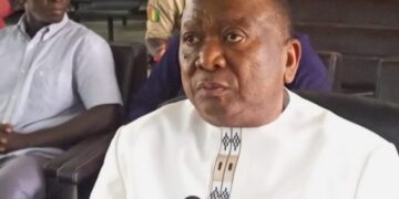 CRIEF : l’ancien ministre Oyé Guilavogui condamné à six ans de prison et visé par un mandat d’arrêt