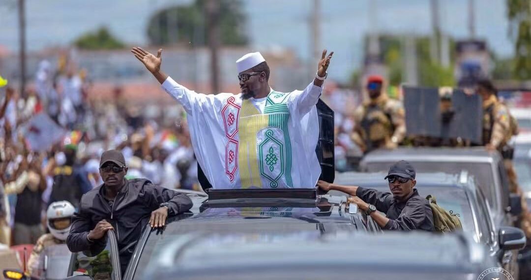 Mamadi Doumbouya remercie les Guinéens et appelle à renforcer la cohésion nationale