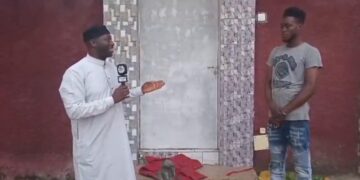 Kindia : un praticien traditionnel annonce son renoncement à ses anciennes pratiques et se tourne vers l’islam